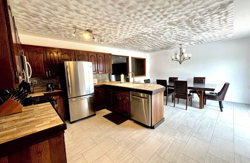Valemount House | Large mountain home with heated pool and hot tub. Family getaway in Valemount