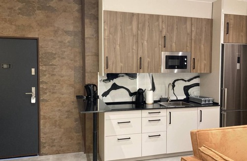 Ciutat Jardi Apartment | Large Studio in Valencia