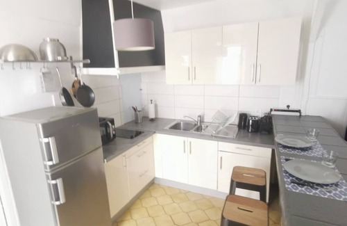 Maisons-Alfort Apartment | Large studio near Paris with terrace