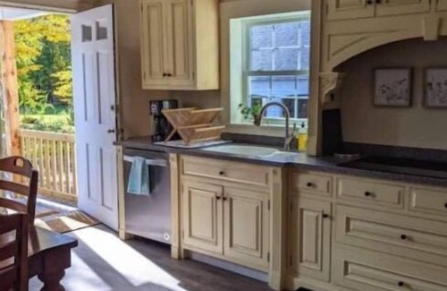 Rumney Apartment | Large studio with private bath and kitchenette