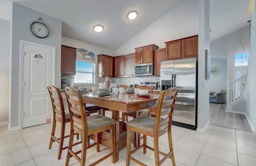Sandy Ridge House | Large& sunny lanai and pool! fire pit grill on cul de sac,close to parks