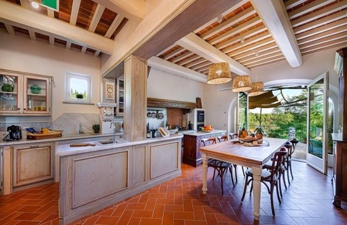 Bucciano Villa | Large Tuscan villa near Florence with private pool and accommodations for up to 21 guests