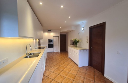 Crestatx Villa | Large villa with pool and jacuzzi in a residential area