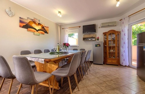 Peroj Villa | Large Villa with swimming pool near the beach and National Park Brijuni, Fazana