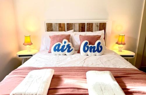 Halswell House | Large warm 4BRM family recharge in Halswell - Netflix, Massage chair