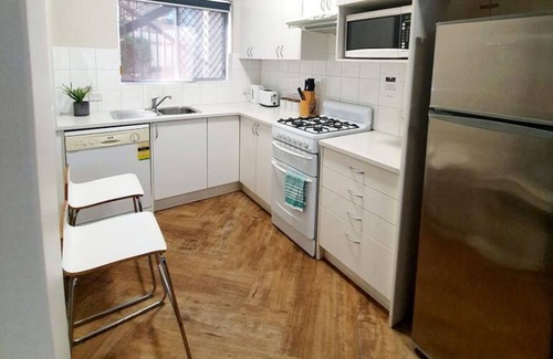 Largs Bay Hotel | Largs Pier Hotel Motel