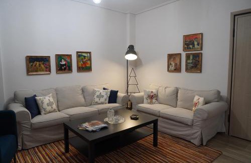 Larissa Apartment | Larissa Downtown Apartment With Parking