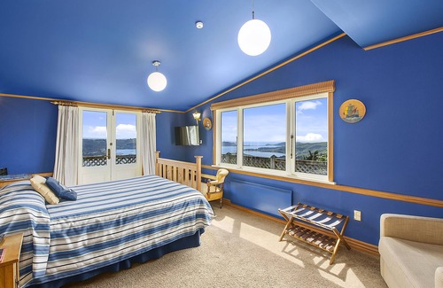 Dunedin Cabin | Larnach Lodge