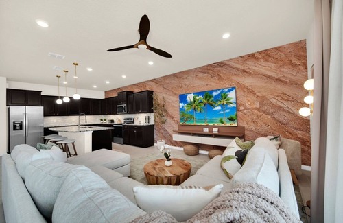 Davenport Villa | Last Minute Disney! Private Pool, Hot Tub & Themed Bedrooms. Book Now! #120877