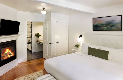 Yountville Bed & Breakfast | Lavender, A Four Sisters Inn