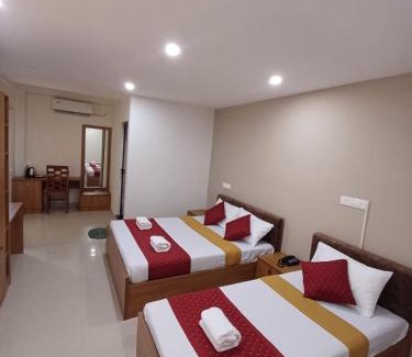 Kaloor House | Lavender Arcade