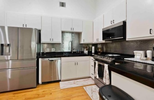 Willow Meadows/Willowbend Area House | Lavish Escape on the Meadow-NRG/MedCenter/Galleria/Downtown/Minute Maid