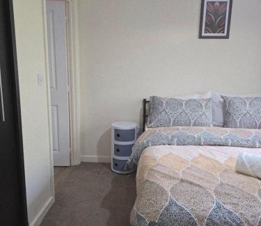 Belle Vue House | Lawnswood Lodge