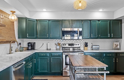 Soddy-Daisy House | Lazy Daze Lake House - A Beautiful Remodeled A-Frame Style Lake House!