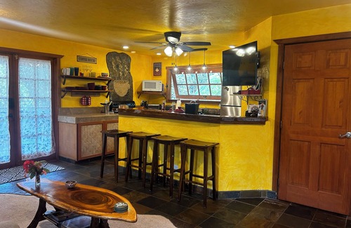 Volcano Cottage | Lazy Lehua Cottage