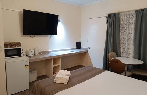 Swan Hill Hotel | Lazy River Motor Inn