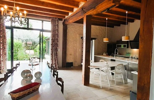 Levroux House | Le Chai - 14-person villa with swimming pool in the heart of Levroux