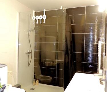Toulouse East Apartment | Le COSY Toulouse 3 min de la Gare à pieds Parking gratuit ventilateur