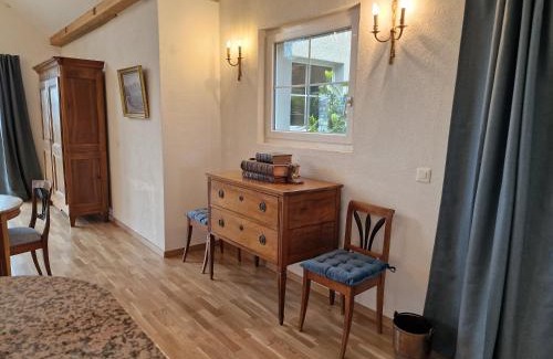 Saint-Sulpice Apartment | Le Debarcadere