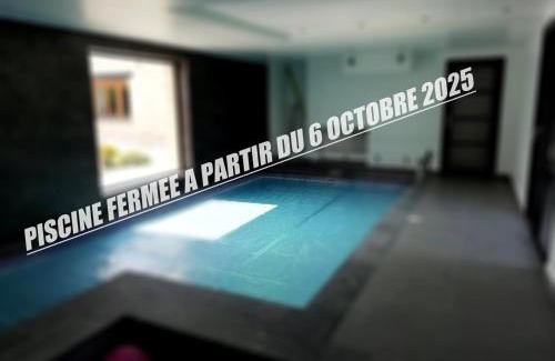 La Bassee Apartment | Le gite du chtihameau avec piscine intérieure privative, selon date