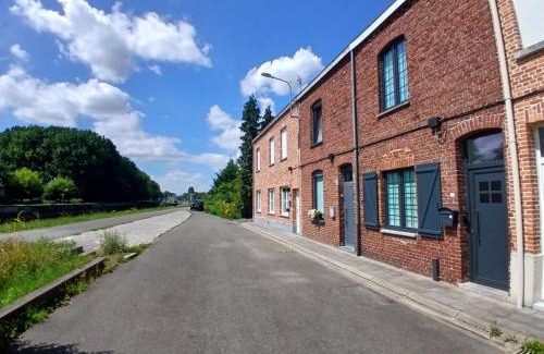 Le Bizet House | Le halage, charmante maison en bordure de rivière