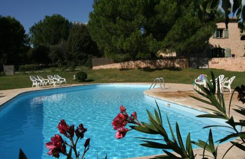 La Haute Maure House | Le Jas charming Mas in Provence with shared pool nature calm space