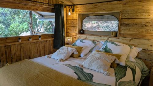 La Caravane Other | Le LODGE DE JULES