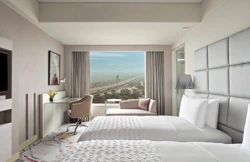 DLF Phase 3 Hotel | Le Méridien Gurgaon, Delhi NCR
