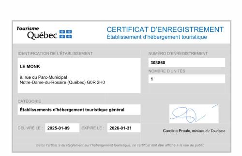 Notre-Dame-du-Rosaire Ski Chalet | Le Monk ,chalet, motoneige, quad ,nature, randonné pédestre