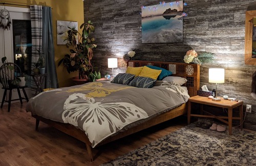 Sainte-Anne-des-Monts House | Le Mymo, friendly chalet house at the foot of the Chic-Chocs CITQ (312118)