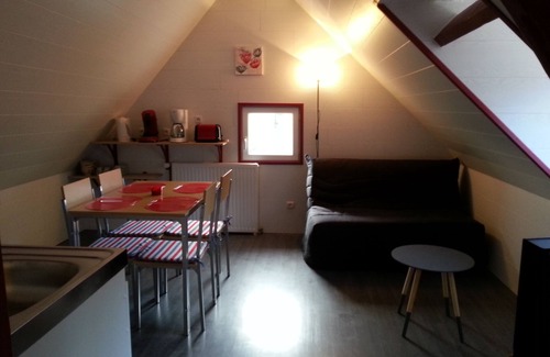 Avesnes-en-Val Apartment | Le Nid, a cocoon in which to rest. The animals of the mini-farm await you
