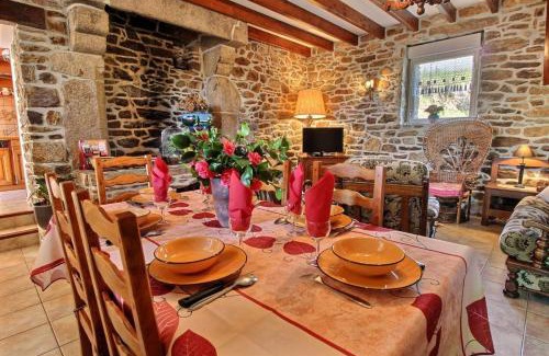 Plouguenast House | Le paradis
