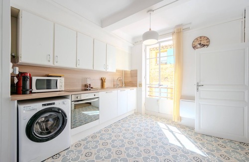 Entrecasteaux Apartment | Le Parpaioun - 3min a pied du Château