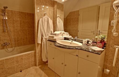 Saint-Ondras Bed & Breakfast | Le Pas de L'Ane Chambres d'hôtes