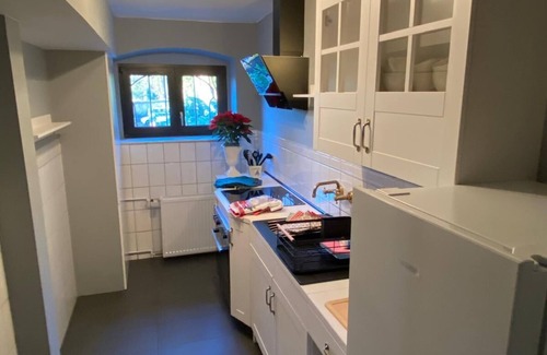 Suhl Apartment | "Le petit Charme" live in a historic villa