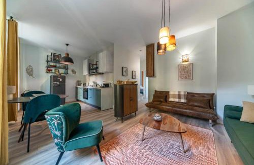 Republique Apartment | Le Petit George V - Appartement design proche Thermes