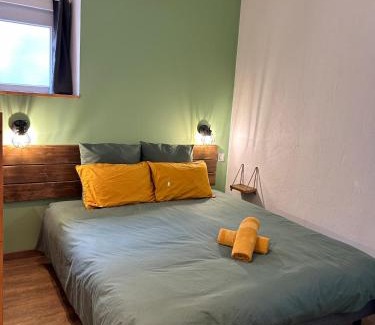 La Roche-Chalais Apartment | Le Petit Rochalais - Cosy & Central - Parking et Wifi gratuit - Lit BB - Offre Speciale
