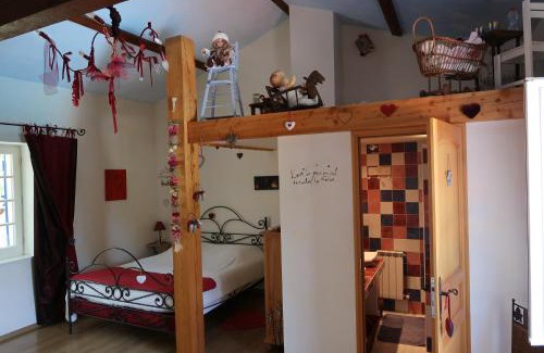 Civrieux Bed & Breakfast | Le Relais Du Grand Logis