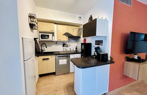 Rochefort Apartment | Le Repos du Marin - With balcony and private parking lot