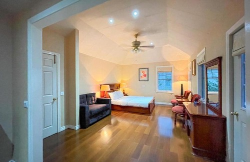 Vijraula Villa | Le Reve Valley - Canadian cottage 1 - 3BHK Luxury cottage,Bonfire,Barbeque,Gym,Kids play zone,Lake view