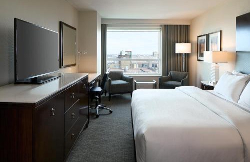 International District Hotel | Le Westin Montreal