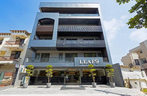 Udyog Vihar Hotel | Leaf 9 Grand, Near Udyog vihar and Yashobhoomi