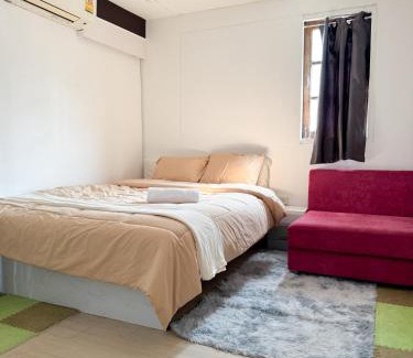 Chang Phueak Bed & Breakfast | Leely house and coffee