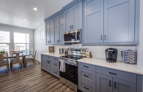 Garden City House | Legacy Beach Lookout #8 - 6 bed, 6 bath - Private Hot Tub! (Sleeps 24)