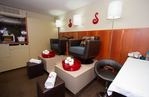 Franz Josef Glacier Hotel | Legacy Te Waonui Hotel Franz Josef