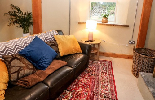 Macroom House | LEHANE'S COTTAGE, pet friendly in Clondrohid, County Cork