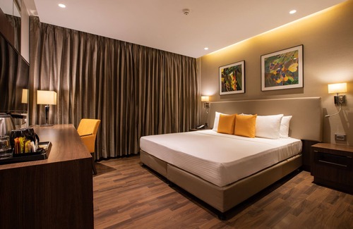 Viman Nagar Hotel | Lemon Tree Hotel Viman Nagar Pune