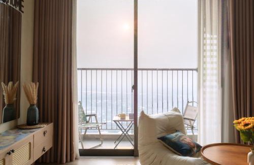 Van Giang Apartment | Leng Ecopark Vangogh Hideaway