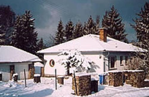 Stephanshausen House | Lense, with piano