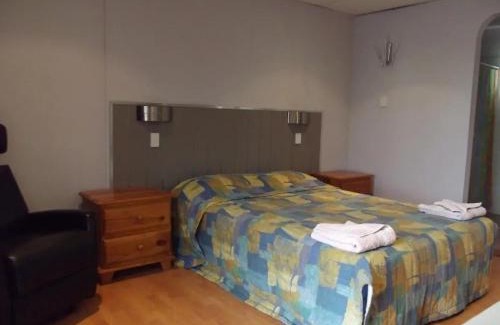 Clermont Hotel | Leo Hotel Motel